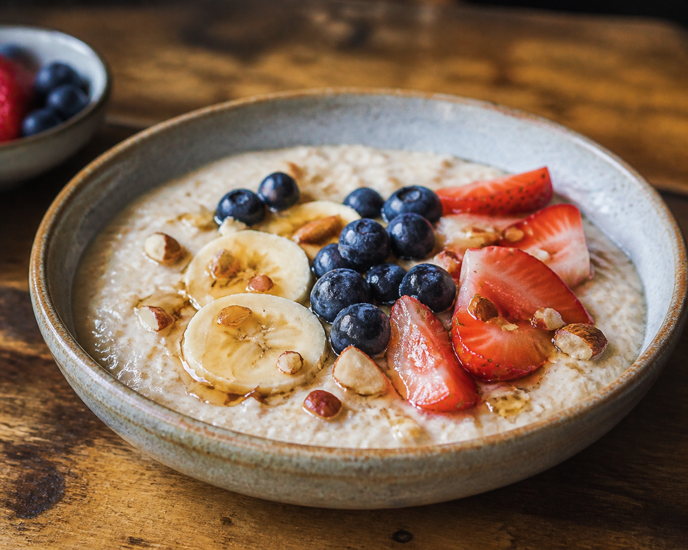 Porridge with fruit